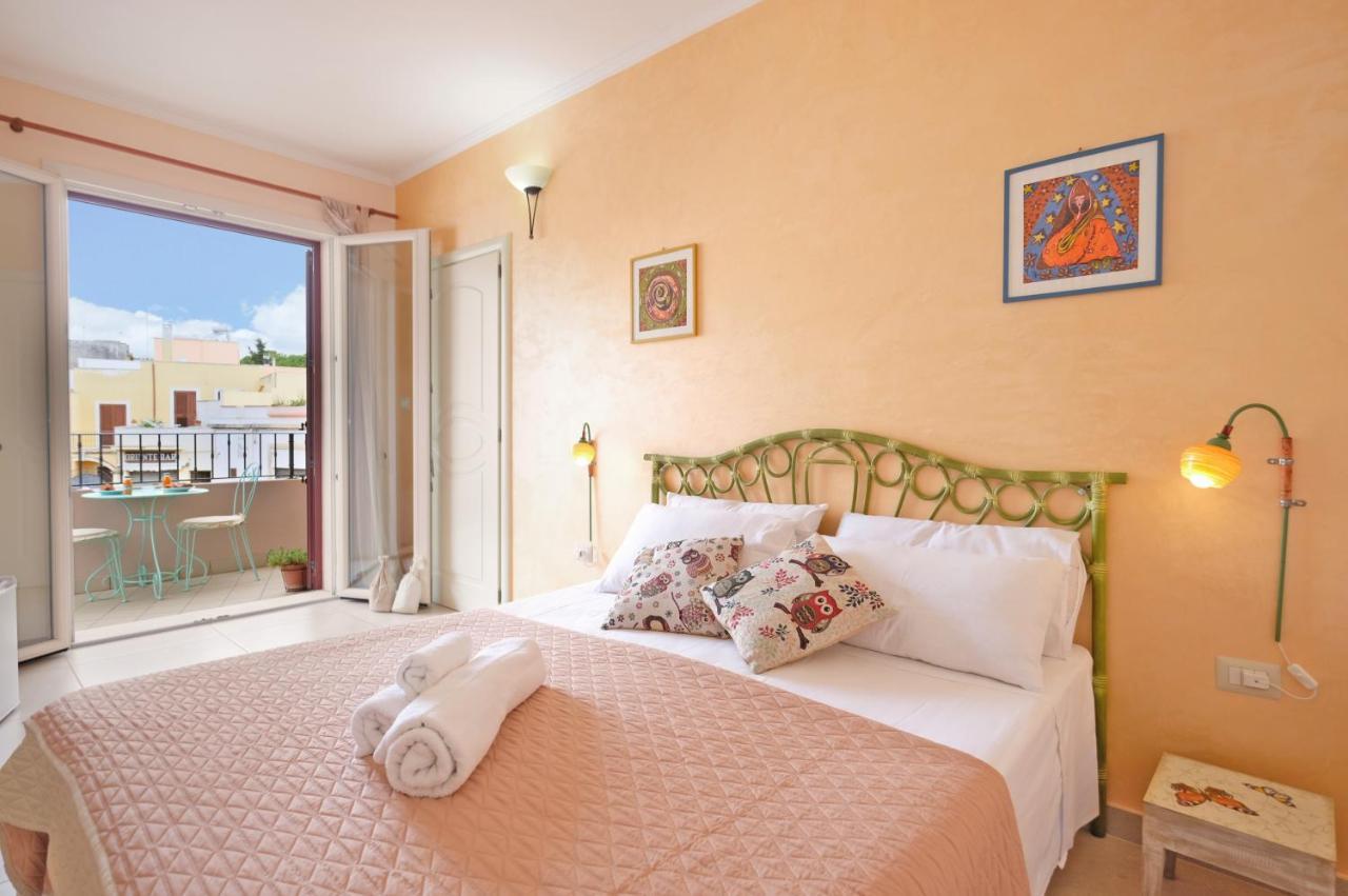 カストリニャーノ・デル・カーポ Adua Art Bed & Breakfast エクステリア 写真