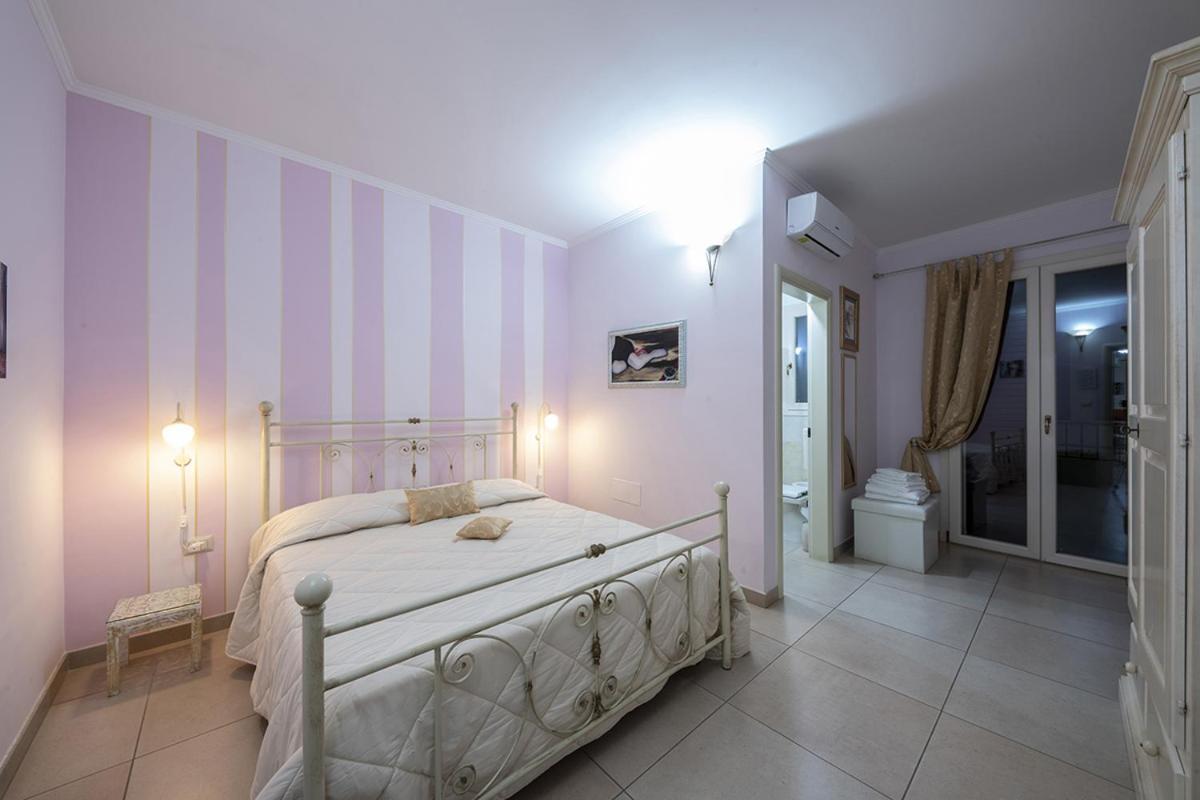 カストリニャーノ・デル・カーポ Adua Art Bed & Breakfast 部屋 写真