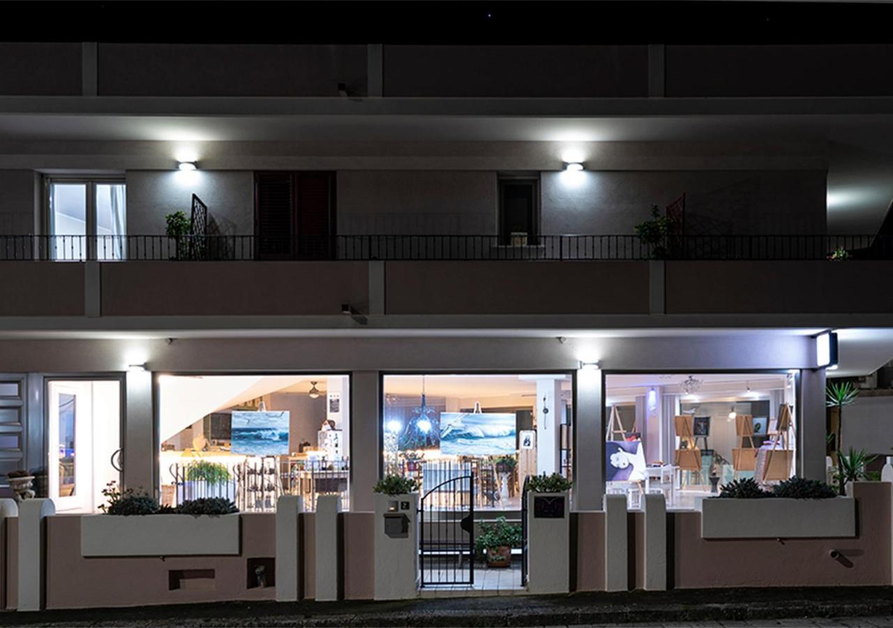 カストリニャーノ・デル・カーポ Adua Art Bed & Breakfast エクステリア 写真